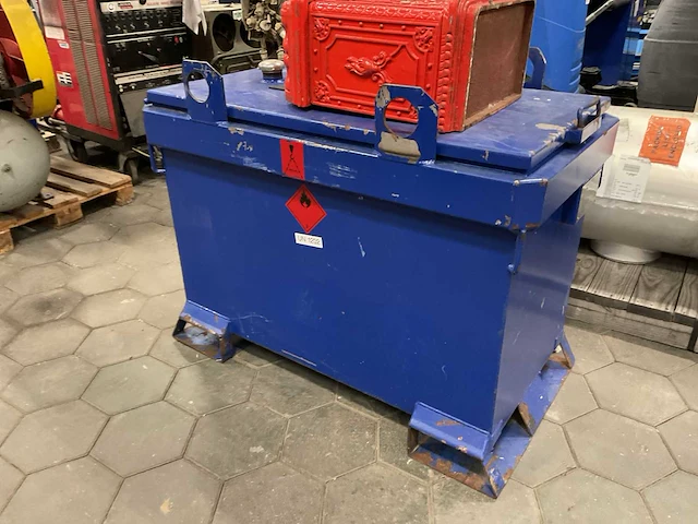Tolsma opslagtank - afbeelding 1 van  4