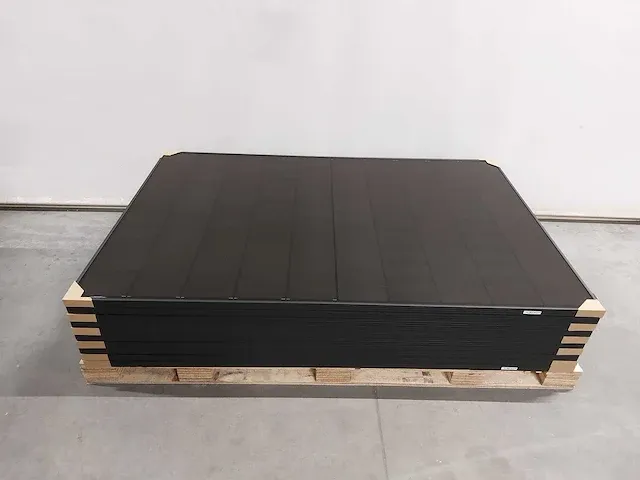 Tommatech - tt405-108pmfb10 - set van 12 full black (405 wp) zonnepanelen en 1 goodwe gw5000dt omvormer (3-fase) - afbeelding 2 van  8