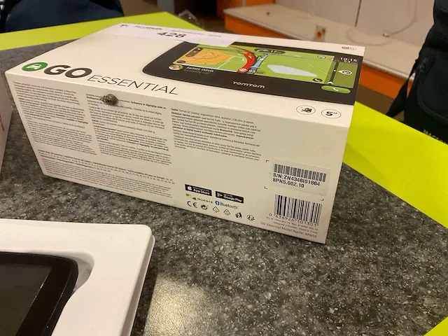 Tomtom go essential navigatie - afbeelding 3 van  5