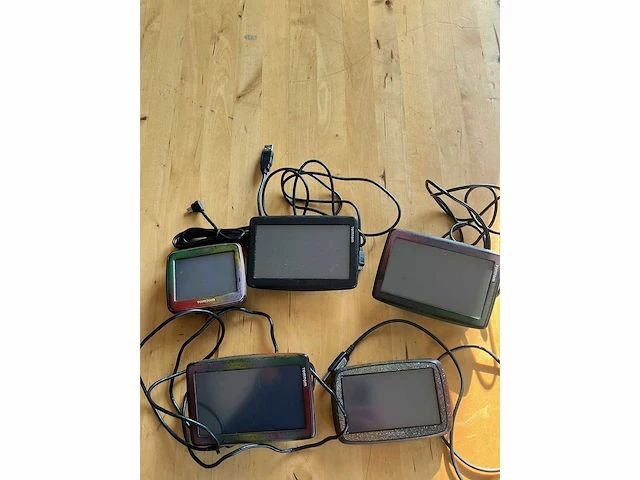 Tomtom navigaties (5x) - afbeelding 3 van  4