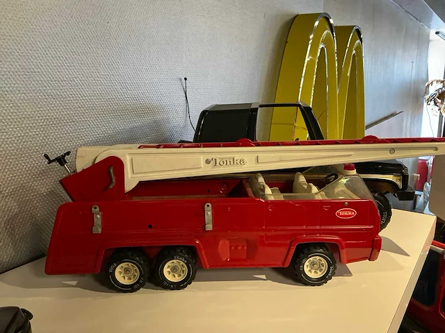 Tonka auto (2x) - afbeelding 5 van  6
