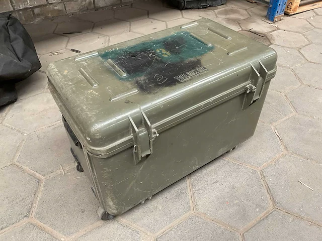 Tool box inc. gereedschapskoffer - afbeelding 1 van  9
