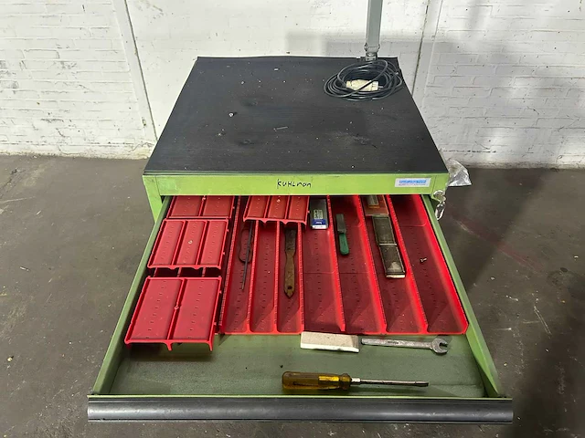 Tool cabinet with lamp - afbeelding 5 van  6