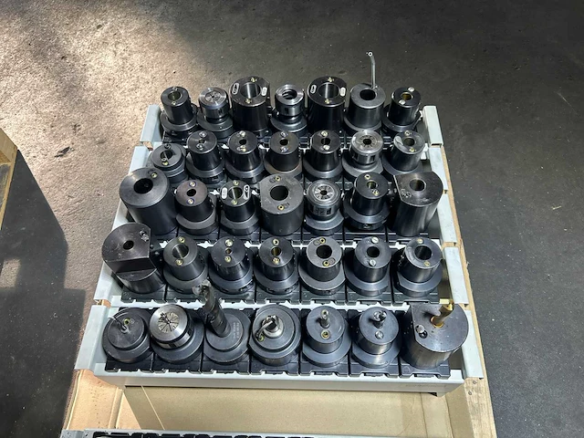 Tooling holders vdi 40 voor lot 4 - afbeelding 1 van  5