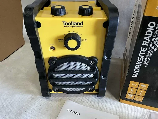Toolland wr25205 bouwradio - afbeelding 2 van  4