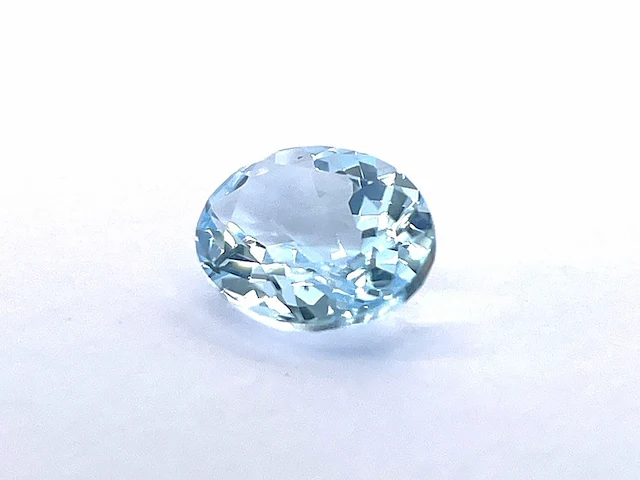 Topaas - circa 1.50 carat sky blue topaas - afbeelding 2 van  4