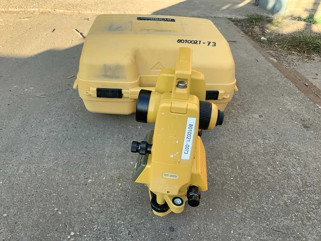 Topcon dt-209 theodoliet - afbeelding 2 van  3