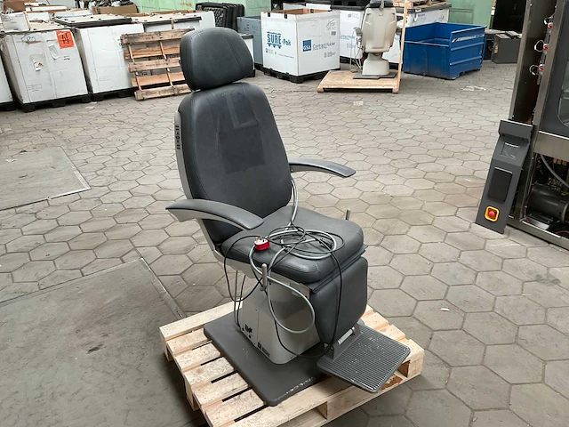 Topcon oc-2300 behandelstoel - afbeelding 1 van  8