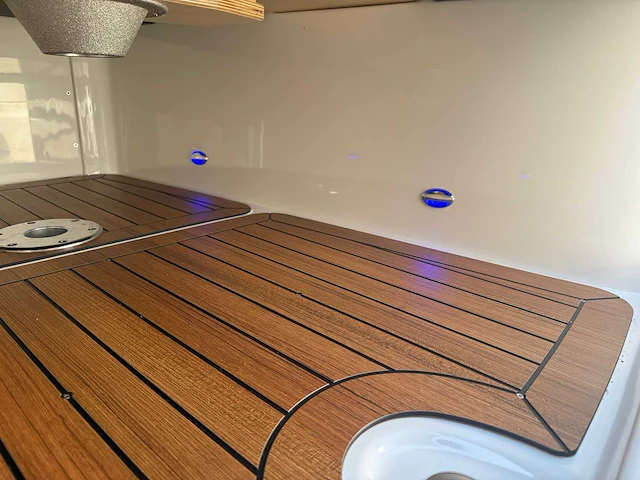 Topcraft - 627 tender - sloep met 100 pk tohatsu motor - afbeelding 17 van  47