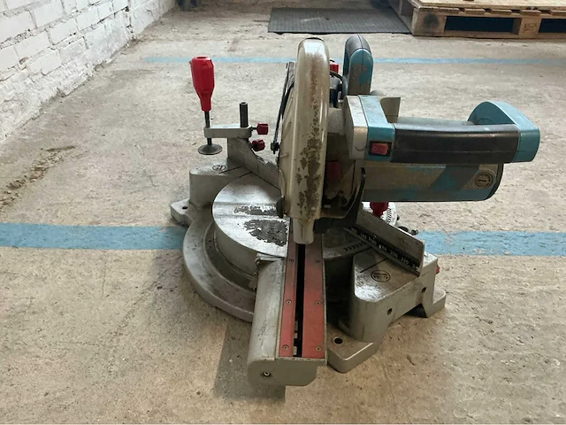 Topcraft tsms 1800 afkortzaag - afbeelding 6 van  10
