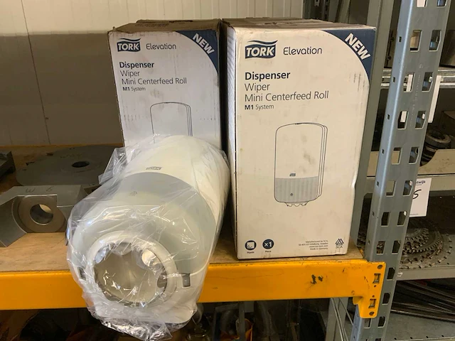Tork elevant handdoekpapapierrolhouder (6x) - afbeelding 1 van  2