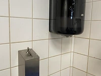 Tork handdoekdispenser & rvs zeepdispenser - afbeelding 1 van  5