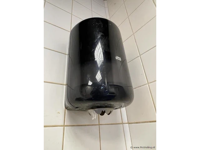 Tork handdoekdispenser & rvs zeepdispenser - afbeelding 4 van  5