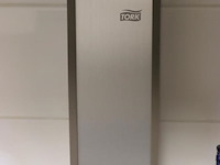 Tork zeepdispenser & handdoekdispenser - afbeelding 1 van  2