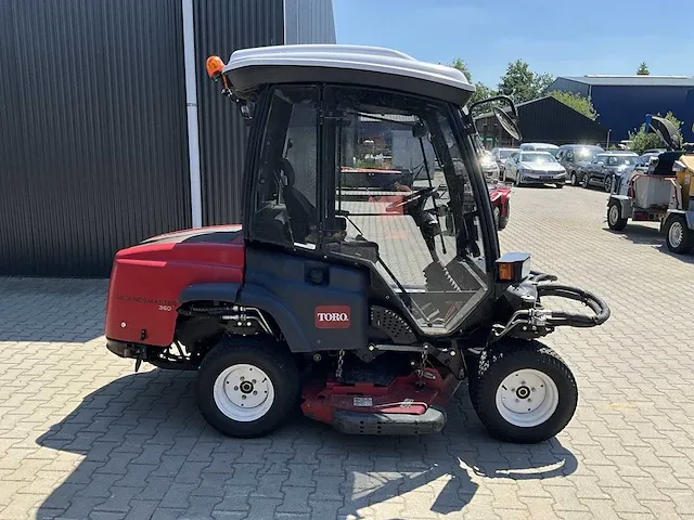 Toro groundsmaster 360 diesel crosstrax 4wd gazonmaaier - afbeelding 6 van  21