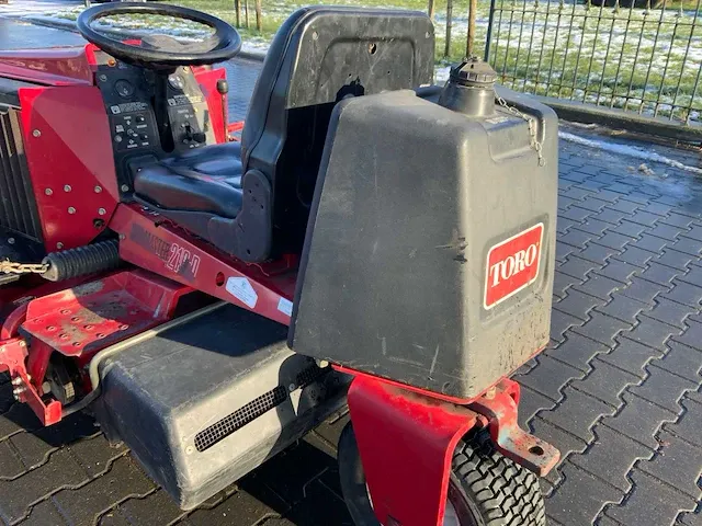 Toro reelmaster 216-d zitmaaier - afbeelding 17 van  19