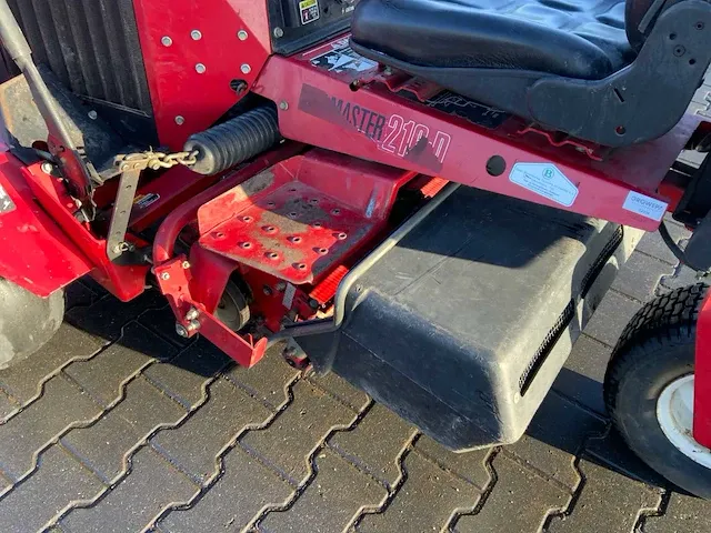 Toro reelmaster 216-d zitmaaier - afbeelding 18 van  19