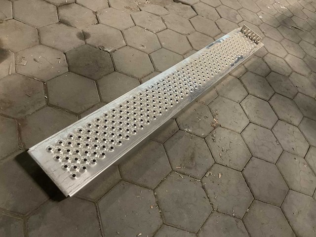 Torso cr20k10 oprijplaat - afbeelding 2 van  5