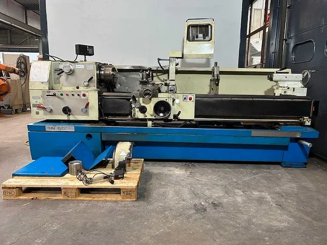 Tos - sn 500s/2000 - universele draaibank - 2002 - afbeelding 1 van  18
