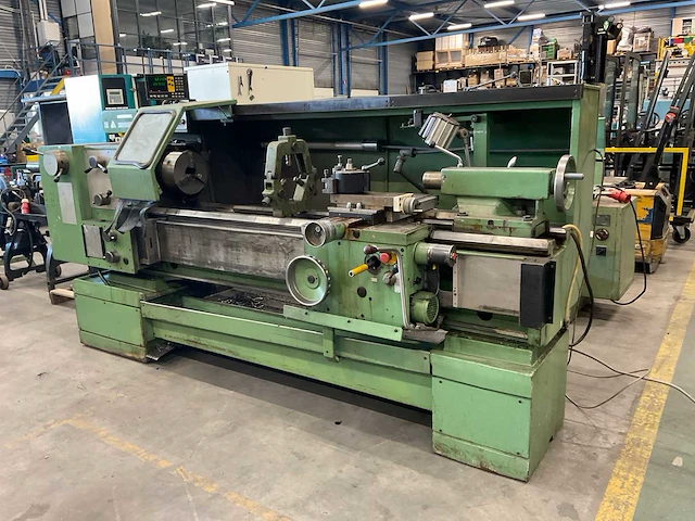 Tos sui40a/1500 universele draaibank - afbeelding 1 van  17
