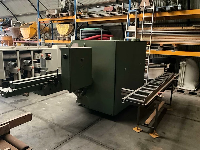 Tos svitavy fwp 225 211 vierzijdige profileer- en schaafmachine - afbeelding 8 van  12