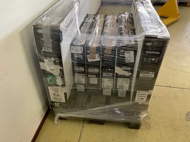 Toshiba - pallet - televisies (6x) - afbeelding 1 van  18