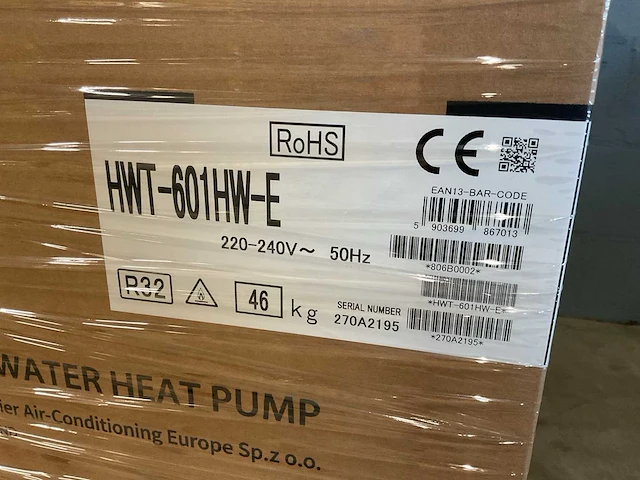 Toshiba - r32 estia - hwt-601hw-e / hwt-601xwhm3w-e - lucht-water warmtepomp set - afbeelding 5 van  6