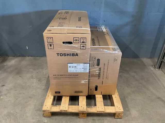 Toshiba - r32 estia - hwt-601hw-e / hwt-601xwhm3w-e - lucht-water warmtepomp set - afbeelding 4 van  6