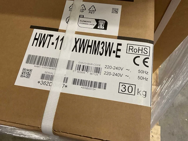 Toshiba - r32 estia - hwt-801hw-e / hwt-1101xwhm3w-e - lucht-water warmtepomp set - afbeelding 6 van  6