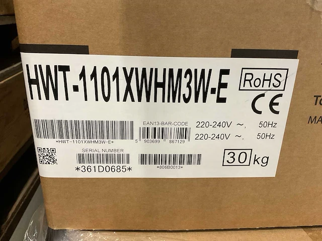 Toshiba - r32 estia - hwt-801hw-e / hwt-1101xwhm3w-e / bu80/0 - lucht-water warmtepomp set - afbeelding 7 van  8