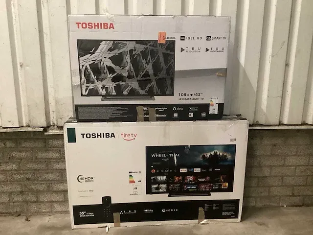 Toshiba - televisie (2x) - afbeelding 1 van  9