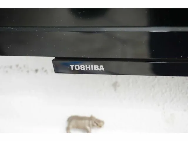 Toshiba - televisie - afbeelding 2 van  4