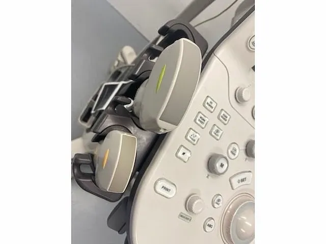 Toshiba - xario 200 platinum - ultrasound equipment - afbeelding 10 van  10