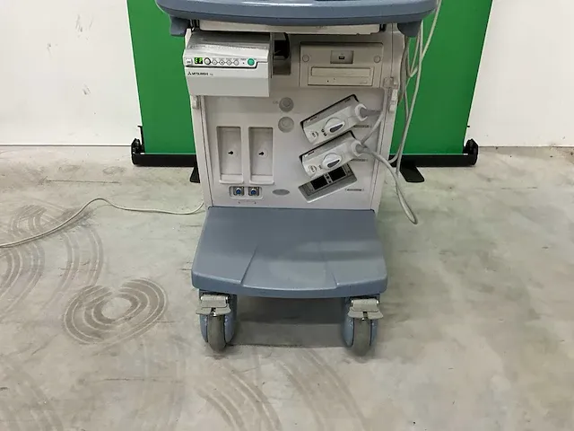 Toshiba - xario istyle - echografie - 2009 - afbeelding 6 van  11