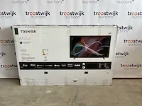 Toshiba 65 inch televisie - afbeelding 1 van  8
