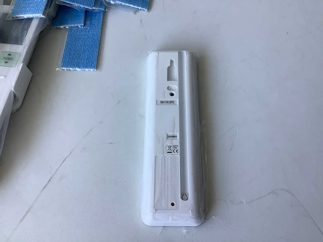 Toshiba en daikin airconditioning afstandsbediening (6 stuks) - afbeelding 3 van  8