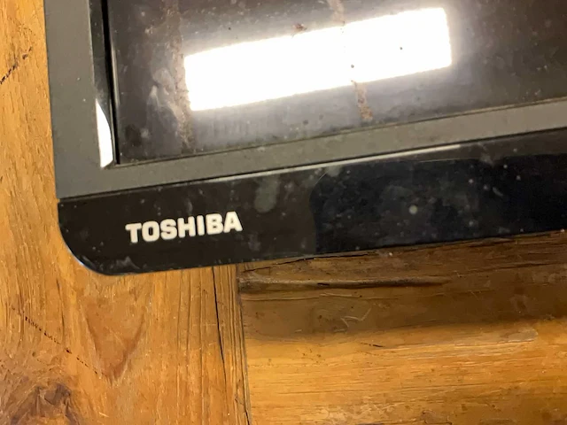Toshiba lcd televisie - afbeelding 3 van  7