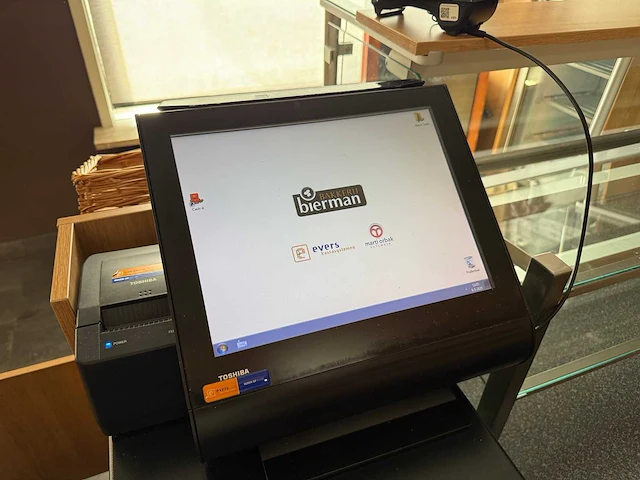 Toshiba mt 6140 a3r kleuren touchscreen kassasysteem met bonnenprinter en pinautomaat - afbeelding 3 van  9
