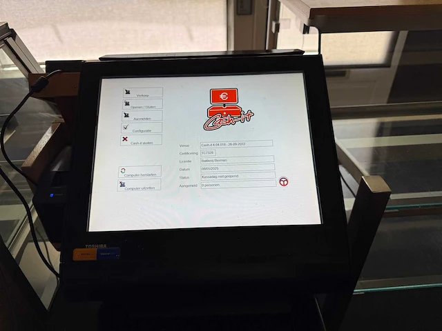 Toshiba mt 6140 e3r kleuren touchscreen kassasysteem met bonnenprinter en pinautomaat - afbeelding 2 van  8