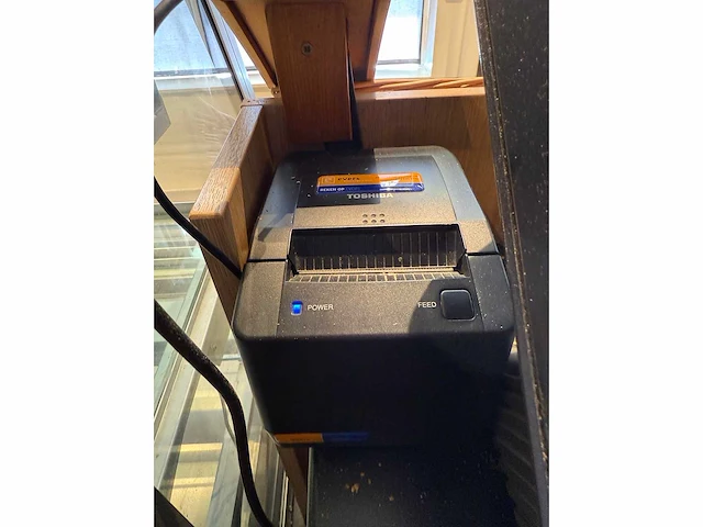 Toshiba mt 6140 e3r kleuren touchscreen kassasysteem met bonnenprinter en pinautomaat - afbeelding 4 van  8