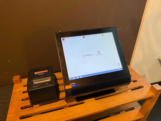 Toshiba mt 6140 e3r kleuren touchscreen kassasysteem met bonnenprinter - afbeelding 1 van  3