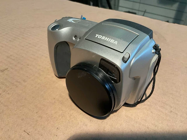 Toshiba pdr-m5 digitale fotocamera - afbeelding 2 van  5