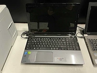 Toshiba satellite laptop - afbeelding 1 van  2