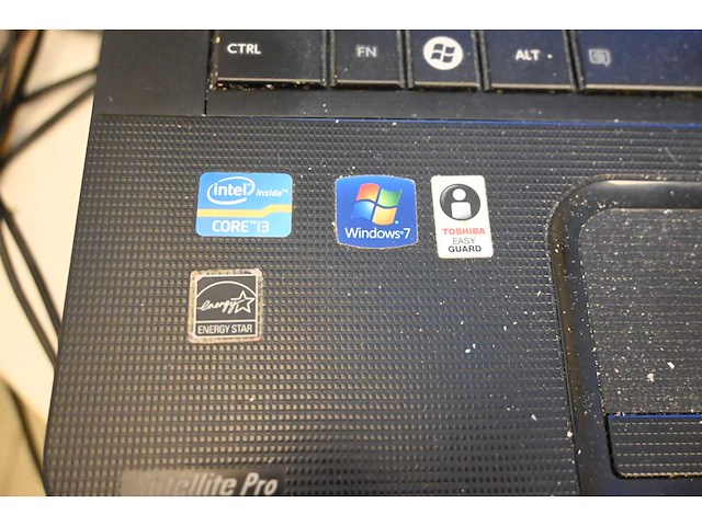 Toshiba satellite pro c870-11v windows laptop - afbeelding 3 van  4