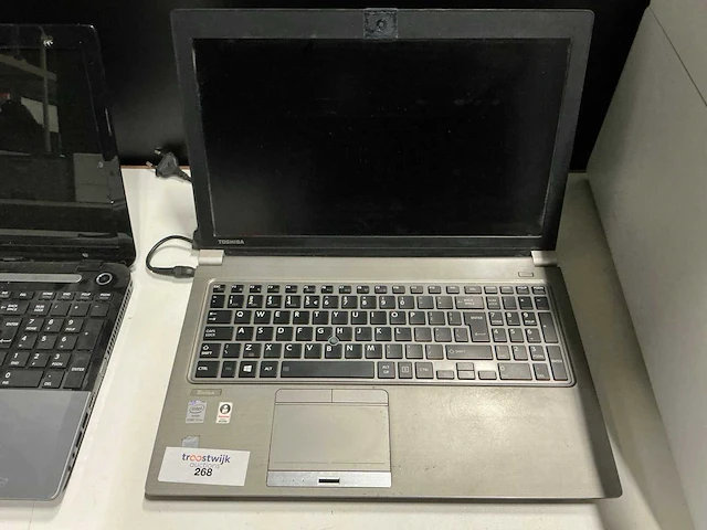 Toshiba tecra laptop - afbeelding 1 van  2