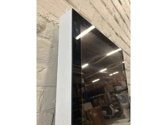 Touchscreen/verkoopzuil met scanner - afbeelding 6 van  6