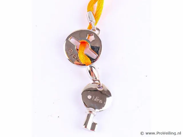 Touwarmband met zilveren sluiting en diamantje - afbeelding 2 van  5