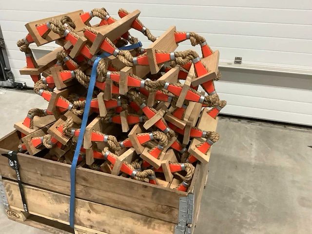 Touwladder 18 meter nieuw - afbeelding 2 van  3