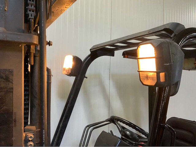 Toyota - - 7fb25 - vorkheftruck - afbeelding 5 van  16