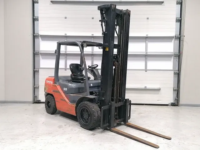 Toyota - 02-8fdf30 - vorkheftruck - afbeelding 8 van  10